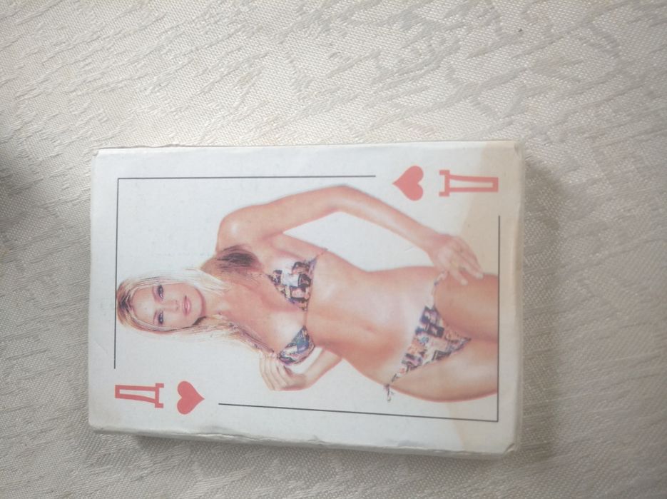 Карты игральные пластиковые