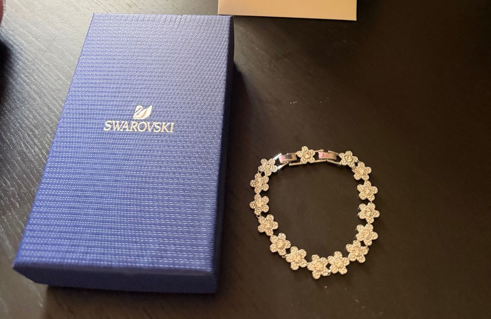 Swarovski x Ariana Grande pulseira flores