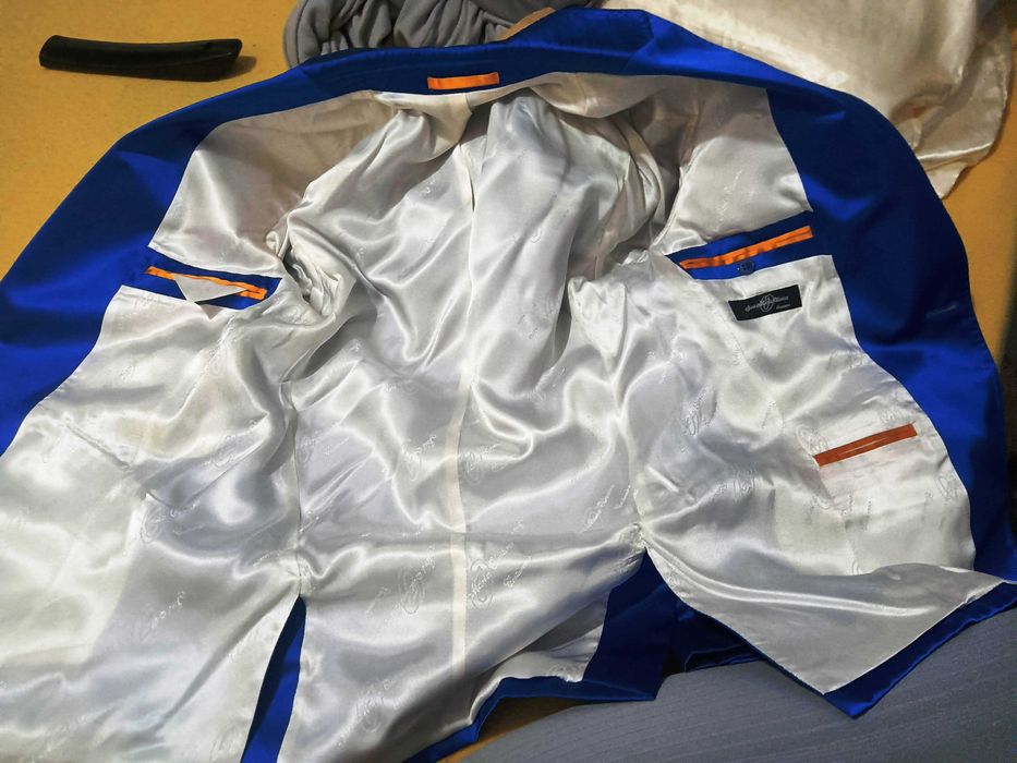 Fato de cerimónia azul royal  (tecido acetinado e brilhante)