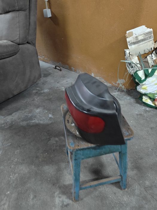 Farolim traseiro para Clio de 96