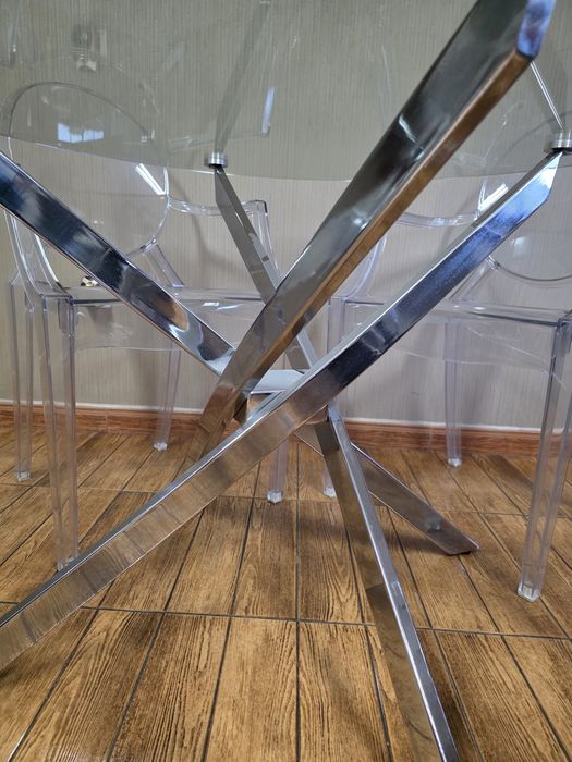 Conjunto 4 cadeiras + mesa