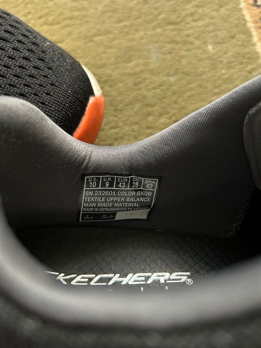 Кросівки Skechers 43 р.