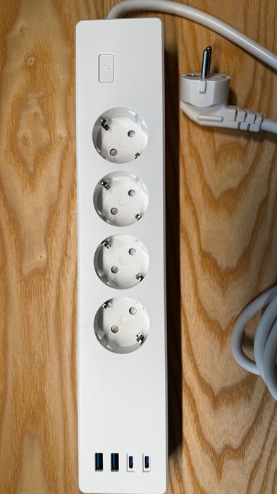 Розумний подовжувач Meross MSP844 Matter (4 розетки + 2×USB-A + 2×USB-C)