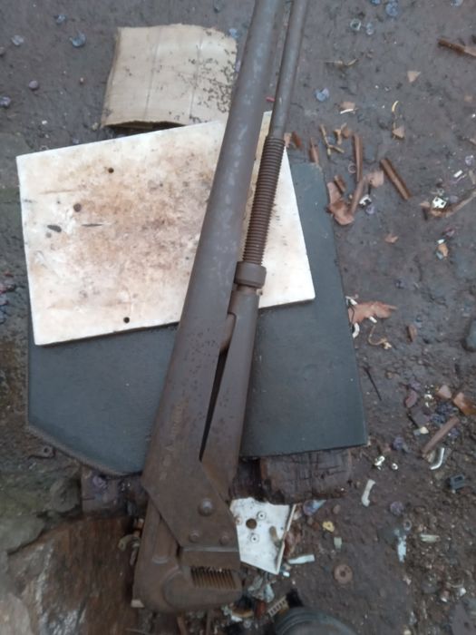 Ключ трубний 5 номер, ключ трубний ланцюговий продаю.