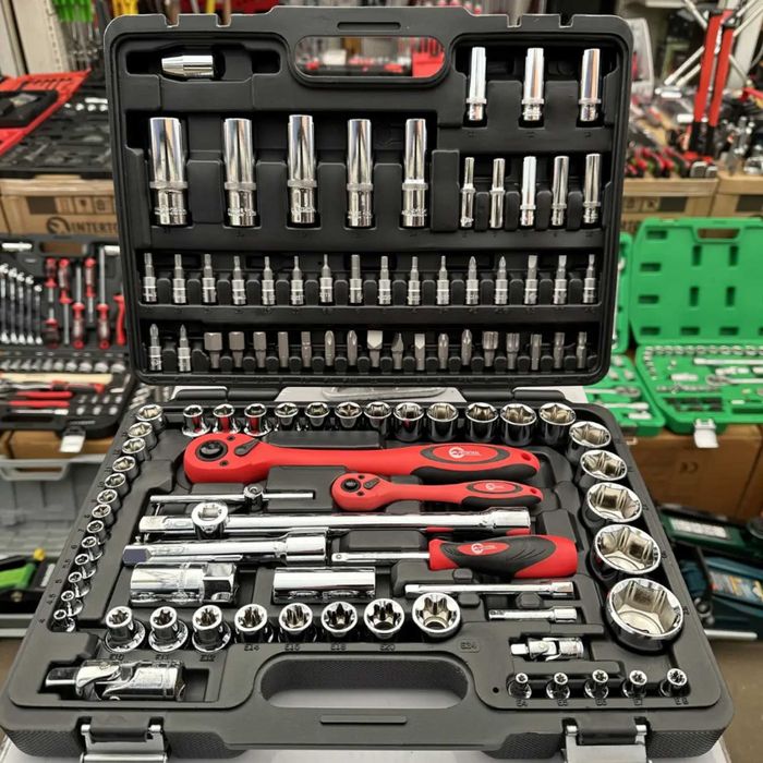 Профессиональный набор инструментов INTERTOOL производство Тайвань