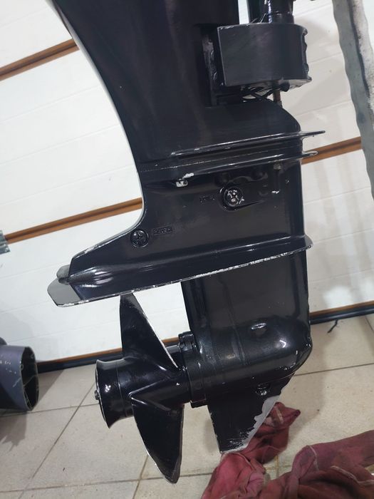 Suzuki DF15 чотиритактний  лодочний мотор