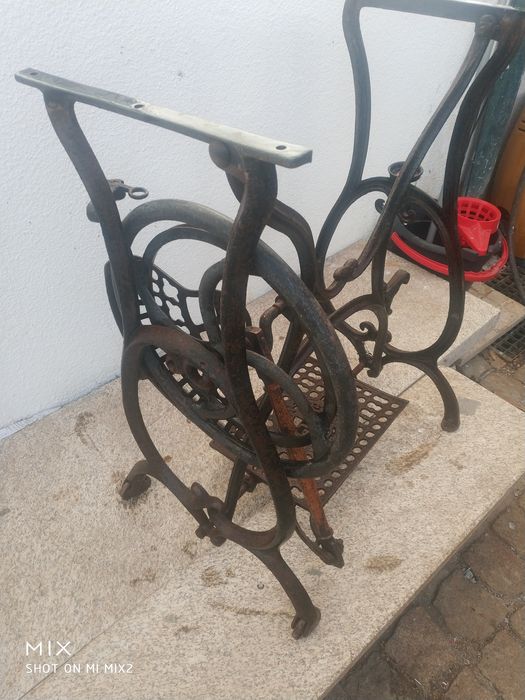 03 - vendo vários artigos e outros elementos