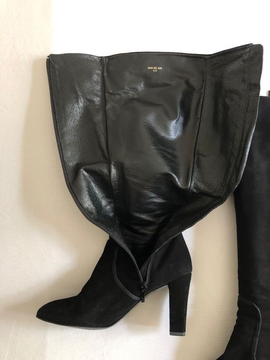 Botas de cano alto em camurça preta  | 38 | Zara