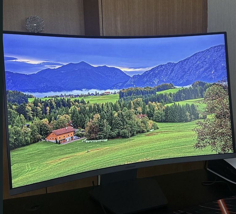 Monitor LG curvo 32’’
