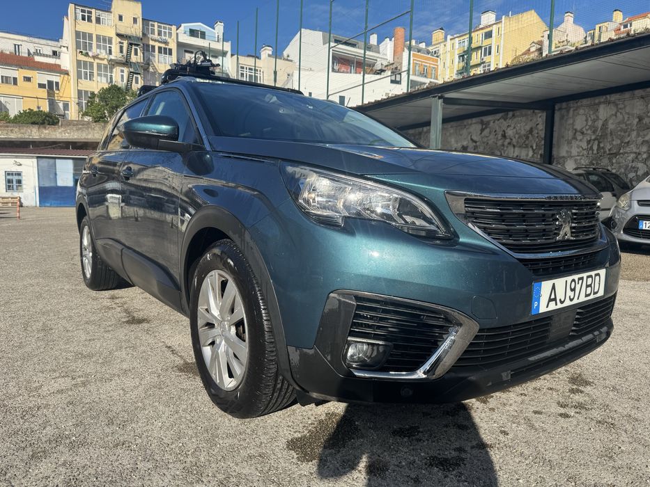 Peugeout 5008 1.6cc (só um dono)
