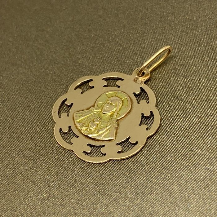 Złoty medalik "Matka Boska" p585