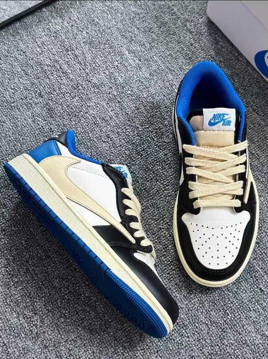 Jordan1 Retro Low OG SP   R.40