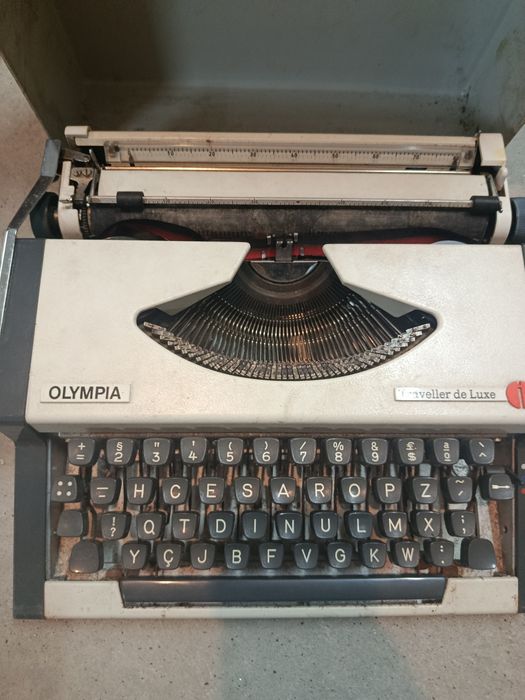 Máquina de escrever antiga