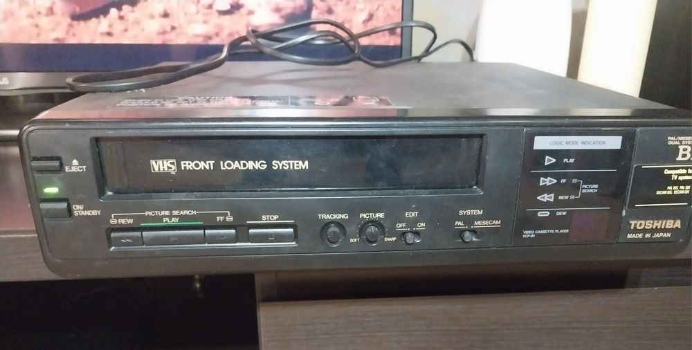 Відеомагнітофон Toshiba VCP-B1CZ