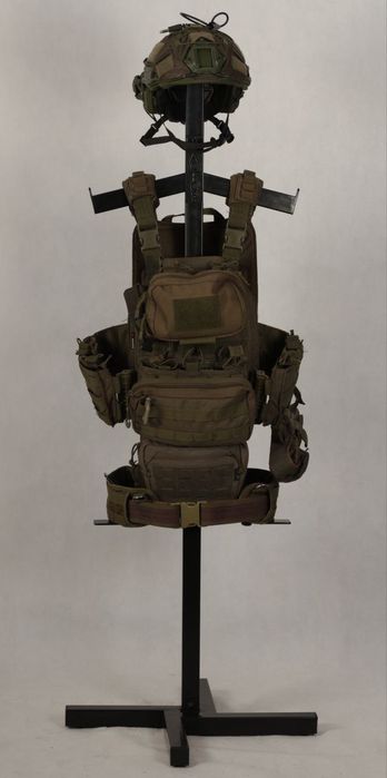 Тактична стійка для спорядження( бронижелет, каска, пояс та інш)