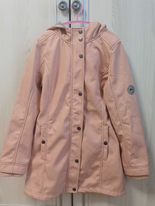 Нова курточка 152р.