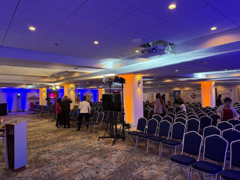 Пар - cвітлодіодний LED прожектор LUX PAR 1818 v2