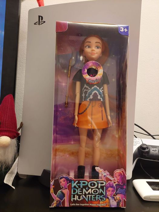 Boneca Mira - As Guerreiras do K-Pop (K-Pop Demon Hunters)
