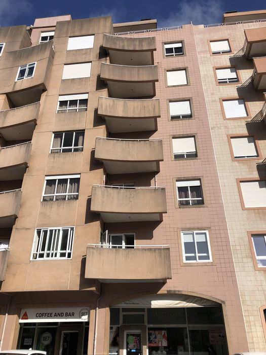 Alugo quarto centro famalicao