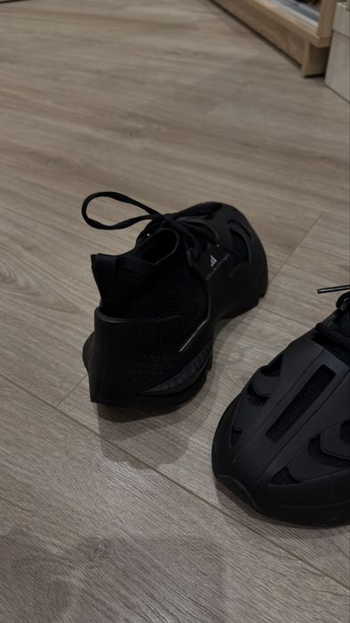 Продам кроссовки , носились раза 3
