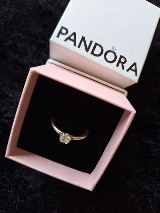 Anel de Noivado Estrela genuíno Pandora em Parta de Lei e Zicórnia