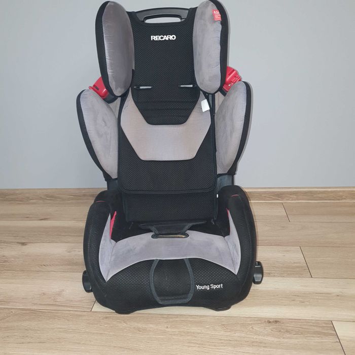 Fotelik Recaro Young Sport 9-18 kg