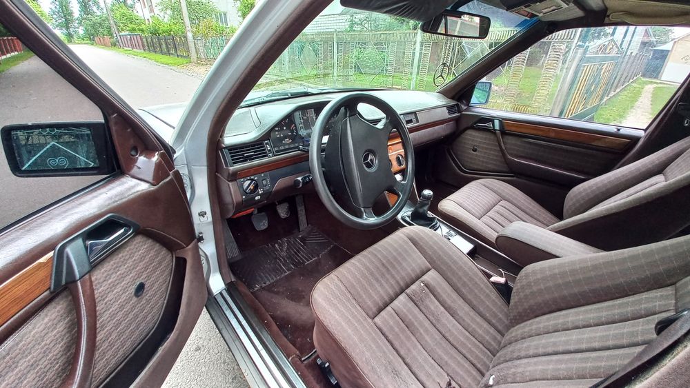 W124 Mersedes Benz 2.0 газ/бензин
