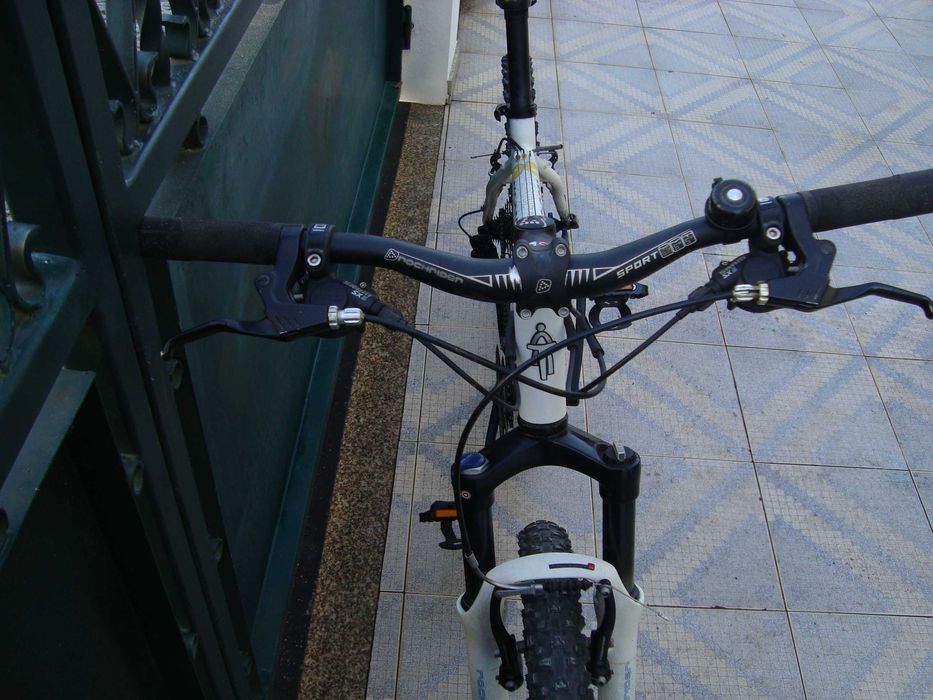 vendo bicicleta como nova tudo originale