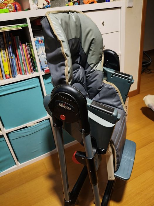 Cadeira de refeição da chico