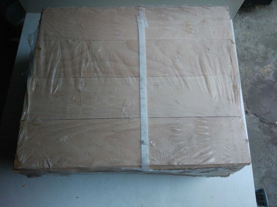 Паркет буковий новий