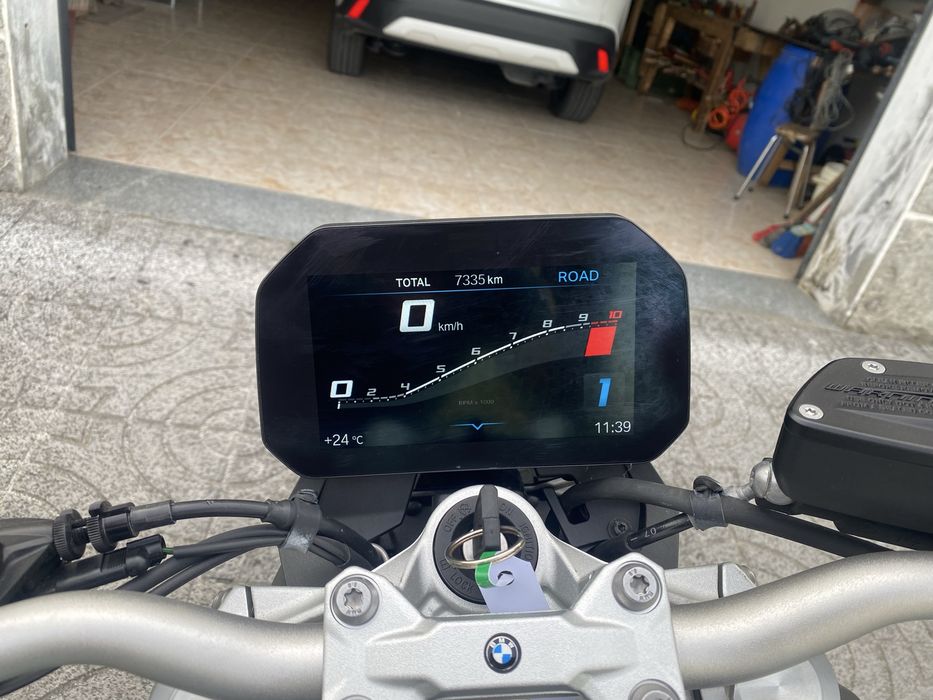 Bmw f900r 2022……