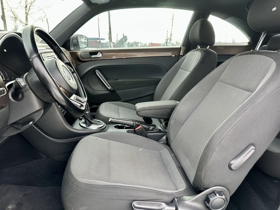 ОФІЦІЙНИЙ Volksvagen Beetle В Стані НОВОГО! Дуже Красива Машинка!!!