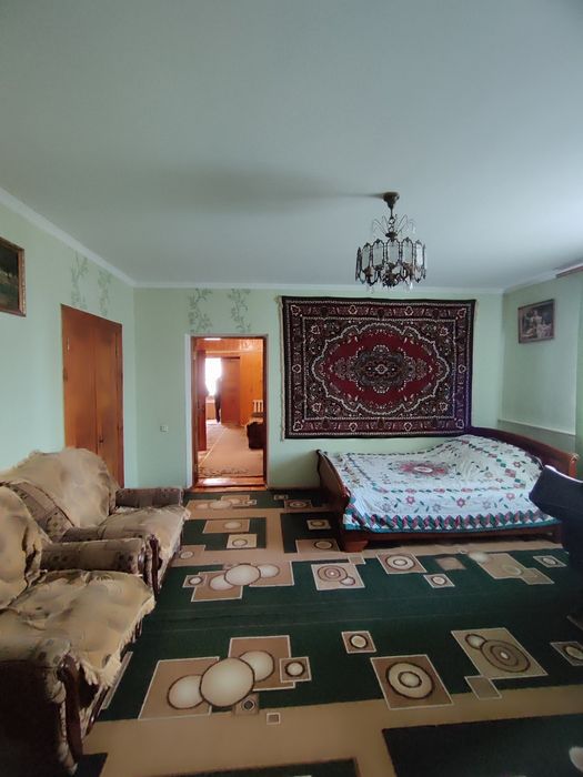 Продається добротний будинок в м.Малин