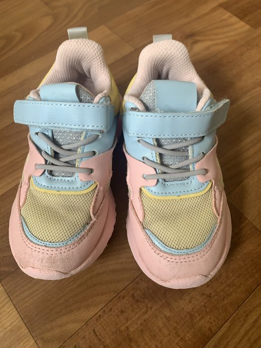 Кросівки дитячі 27 розмір