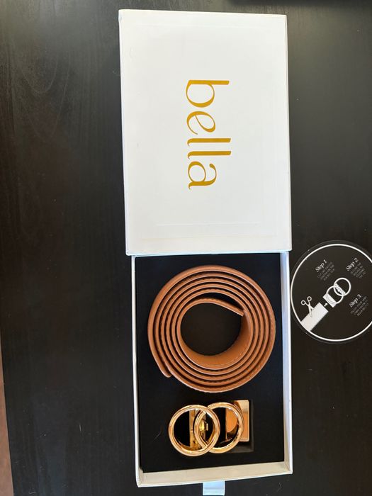 Cinto Bela Novo dentro da caixa