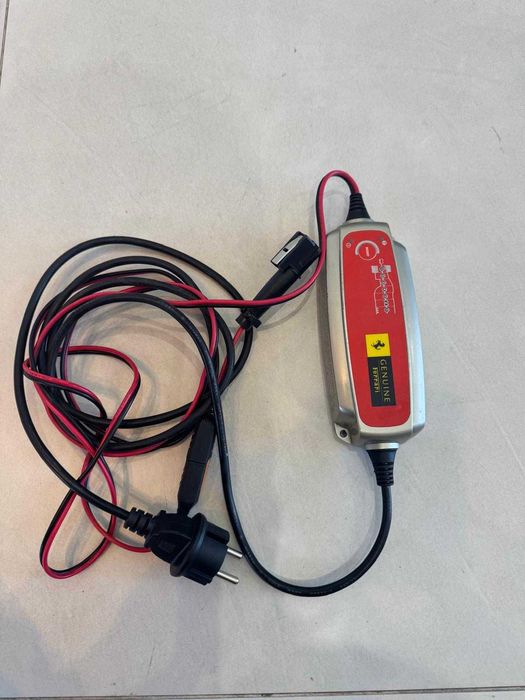 Carregador de bateria para Ferrari 360 / F430 / 599 etc...
