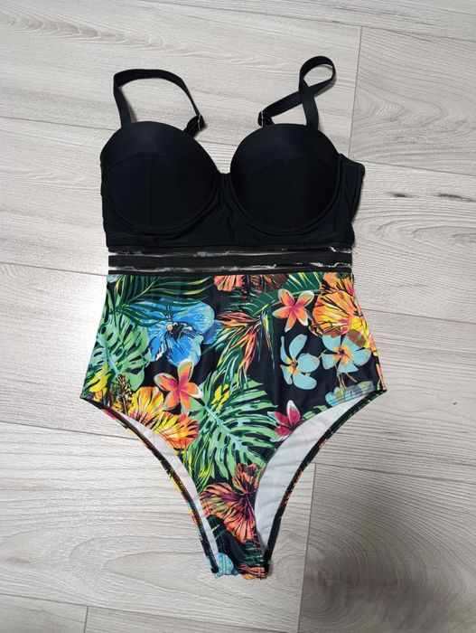 Strój kąpielowy jednoczęściowy M L