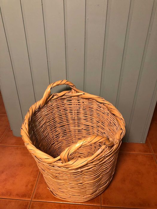 Cesto Artesanal com Alças – Grande e Resistente