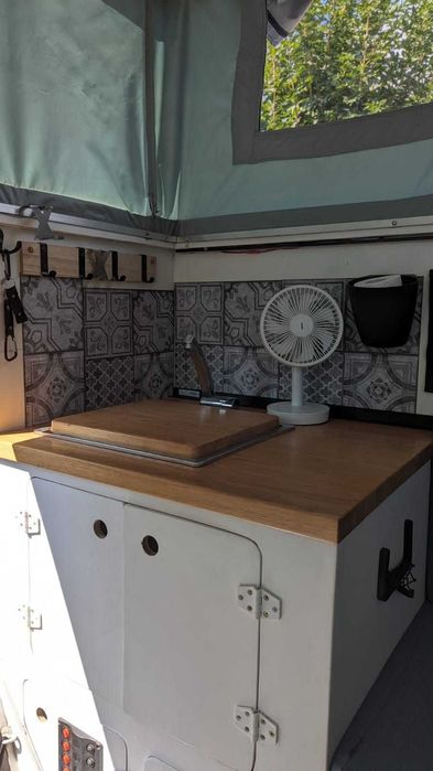 Zabudowa camper pickup kapsuła