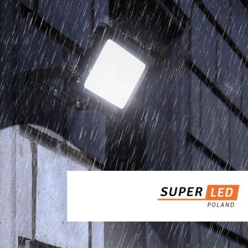 Naświetlacz halogen LED 20W z czujnikiem ruchu biały zimny SuperLED