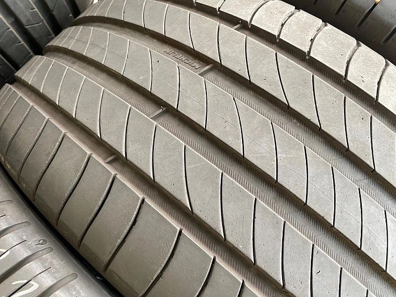 235/40/19 Michelin Primacy 4_6,2mm_2szt_(349)