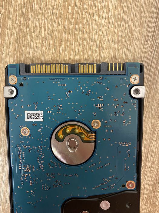 Жорсткий диск Toshiba на 500 GB