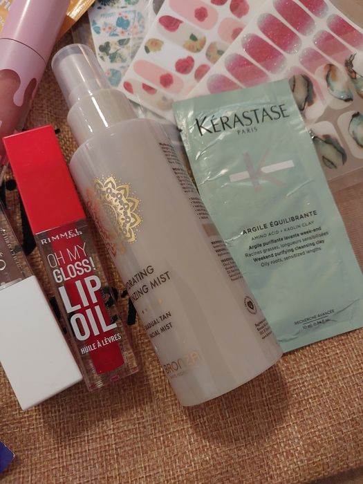 Zestaw kosmetyków. Głównie nowe. Kylie Jenner, ISADORA, Neonail