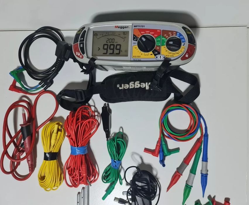 Profesjonalny miernik tester elektryczny MEGGER MFT 1731
