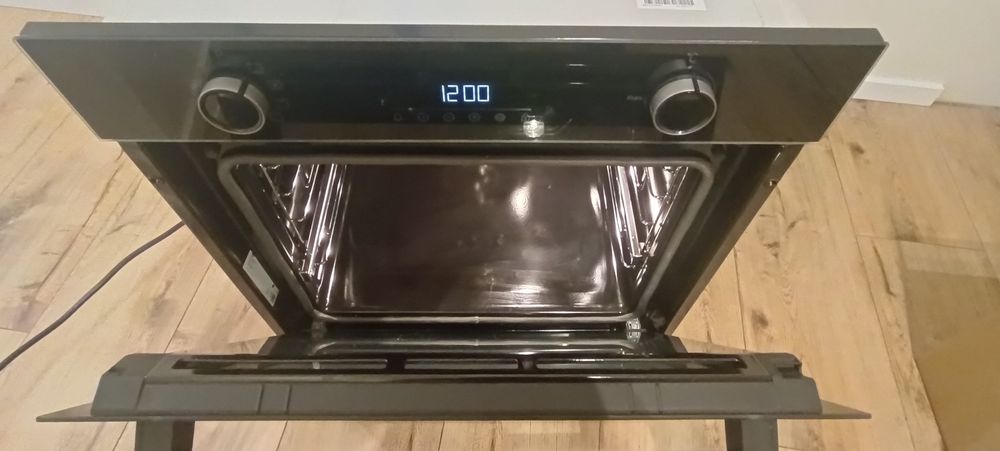 Sprzedam piekarnik Beko