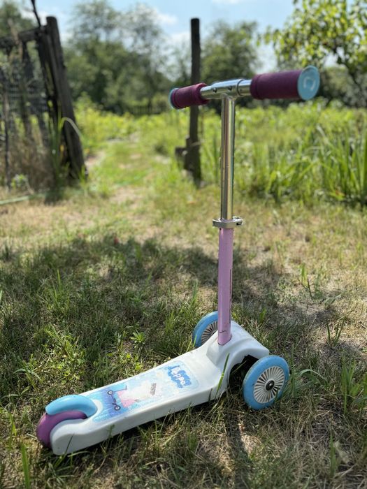 Самокат триколісний рожевий