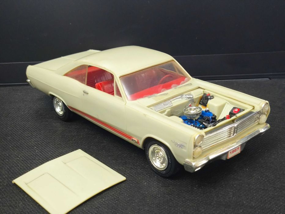Машинка Mercury Comet Cyclone 1967 1.24