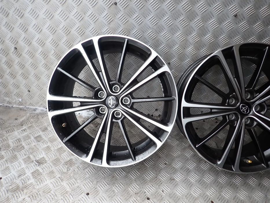 FELGI ALUMINIOWE TOYOTA SUBARU  7JX17  ET 48  5X100  PIASTA 56