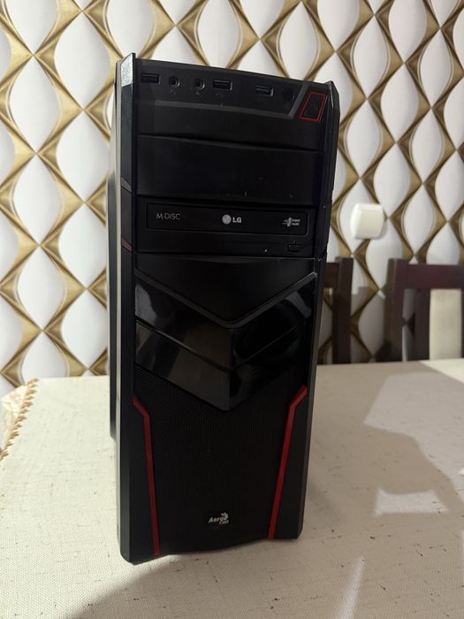 Komputer stacjonarny