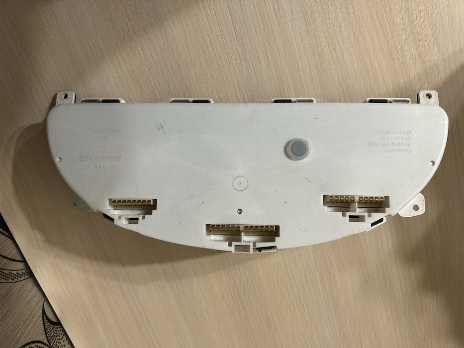 Продам приборную панель на Ланос